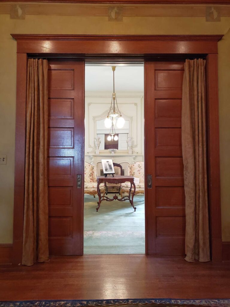 Kell-House-parlor-pocket-door